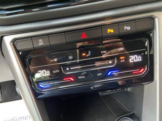 VOLKSWAGEN T-Roc usata, con Volante in pelle