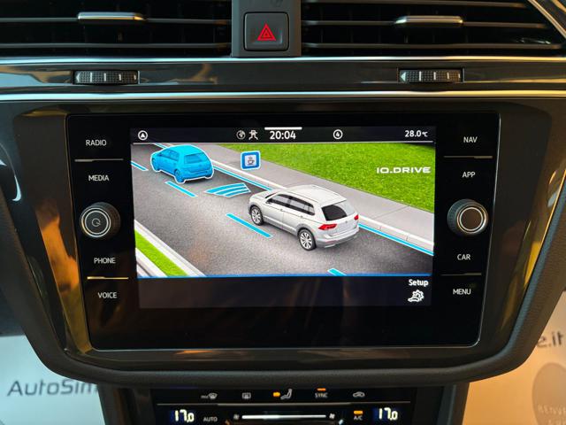 VOLKSWAGEN Tiguan usata, con Leve al volante