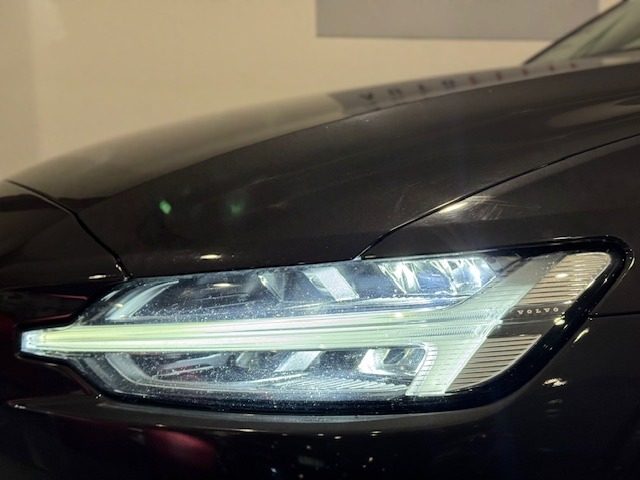 VOLVO V60 usata, con Portellone posteriore elettrico