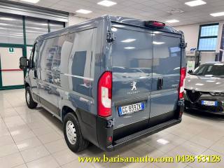 PEUGEOT Boxer usata, con Airbag