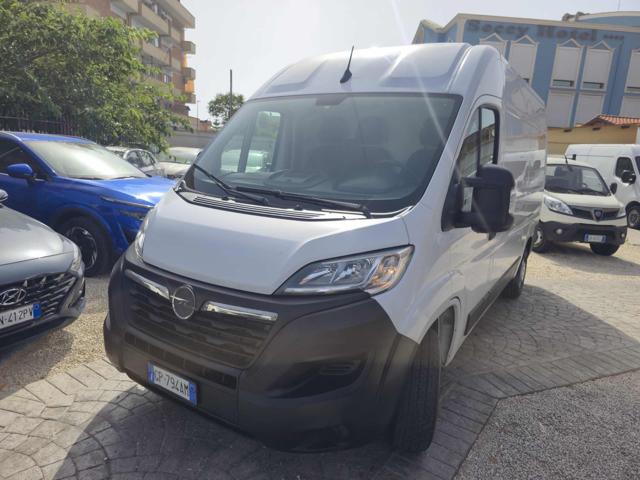 OPEL Movano usata, con Airbag
