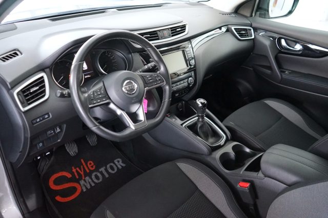 NISSAN Qashqai usata, con Boardcomputer