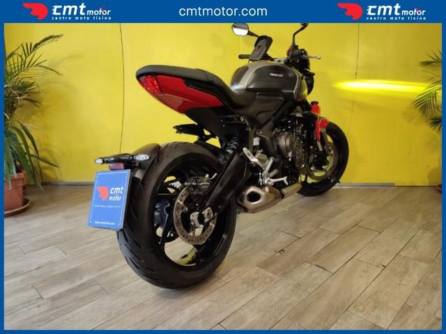 TRIUMPH Trident 660 usata 3