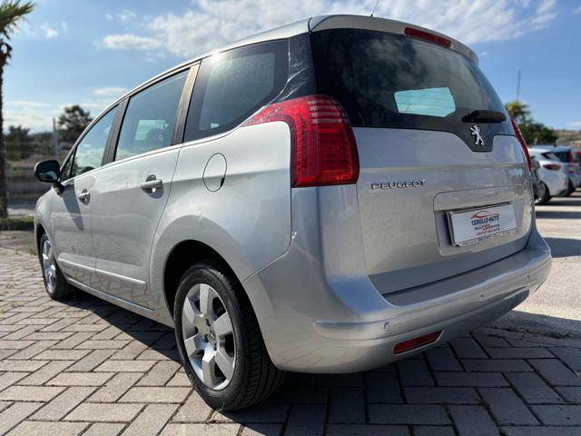 PEUGEOT 5008 usata, con Airbag Passeggero