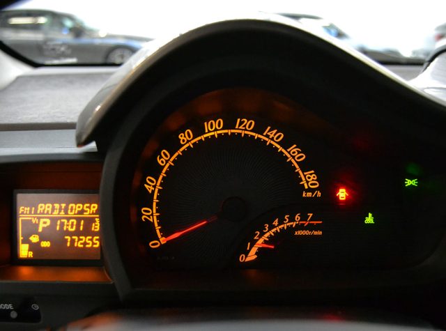 TOYOTA iQ usata, con Cerchi in lega