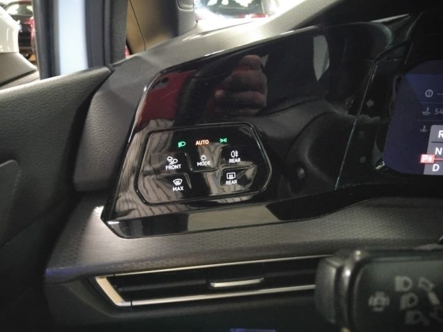 VOLKSWAGEN Golf usata 35