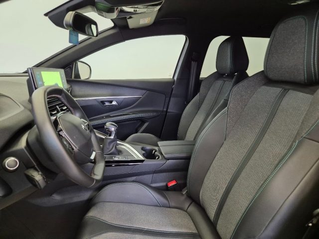 PEUGEOT 5008 usata, con Volante in pelle