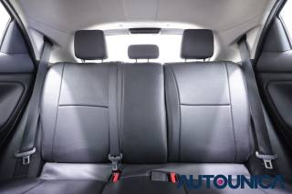 TOYOTA Yaris usata, con Luci diurne