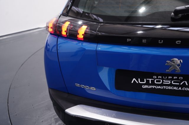 PEUGEOT 2008 usata, con Sensore di luce