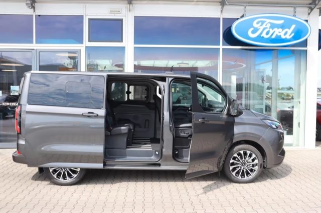 FORD Tourneo Custom usata, con Cerchi in lega