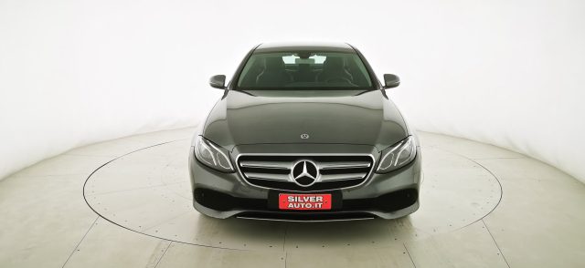 MERCEDES-BENZ E 220 usata, con Airbag