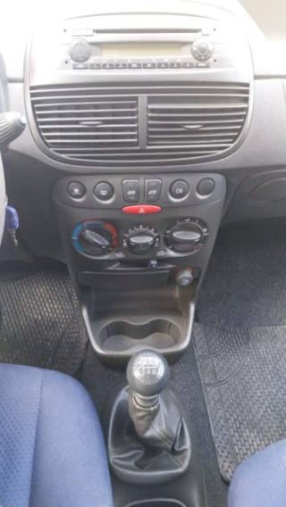 FIAT Punto usata 8