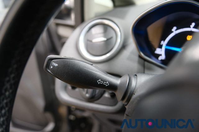 FORD Fiesta usata, con Luci diurne