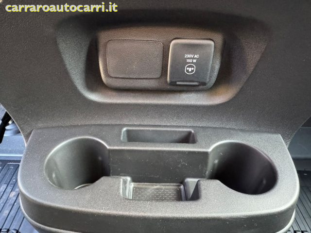 TOYOTA Proace Max usata, con Touch screen