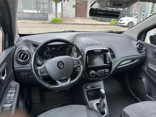 RENAULT Captur usata, con Autoradio
