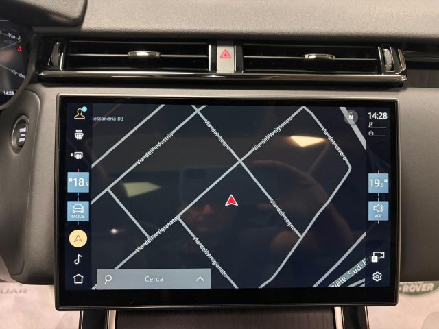 LAND ROVER Range Rover Velar usata, con Sistema di navigazione