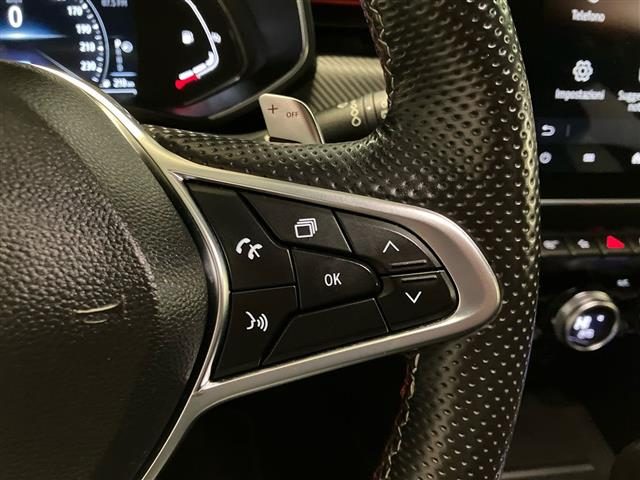 RENAULT Clio usata, con Sensori di parcheggio anteriori