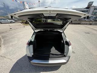 PEUGEOT 2008 usata, con Airbag testa