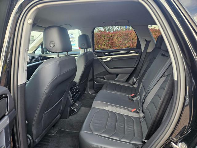 VOLKSWAGEN Touareg usata, con Airbag Passeggero