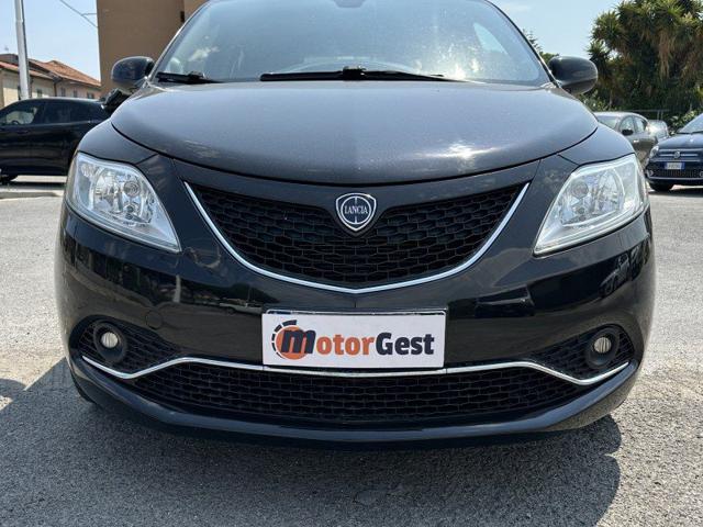 LANCIA Ypsilon usata, con Pneumatici estivi