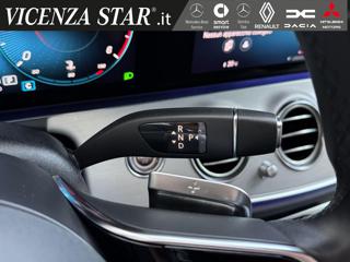 MERCEDES-BENZ E 200 usata, con USB