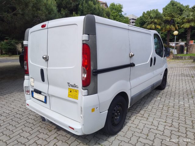 RENAULT Trafic usata, con Alzacristalli elettrici