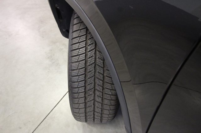 SKODA Karoq usata, con Volante in pelle