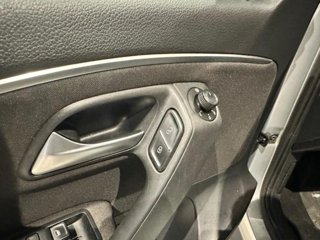 VOLKSWAGEN Polo usata, con Frenata d