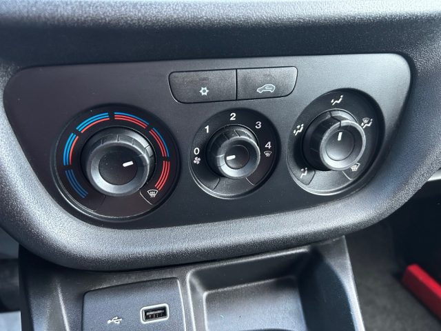 FIAT Doblo usata, con Autoradio digitale