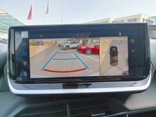 PEUGEOT 2008 usata, con Volante in pelle