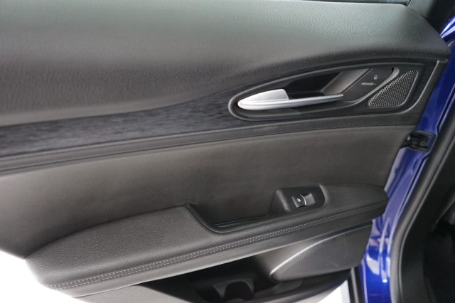 ALFA ROMEO Stelvio usata, con Hill holder