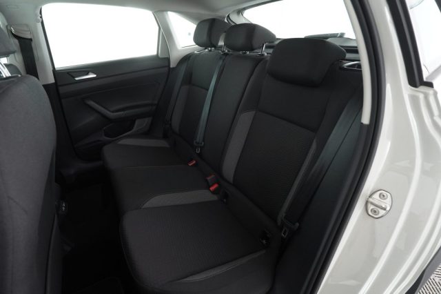 VOLKSWAGEN Taigo usata 3