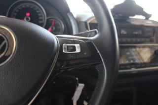 VOLKSWAGEN up! usata, con Airbag testa