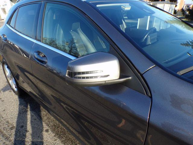 MERCEDES-BENZ GLA 220 usata, con Vivavoce