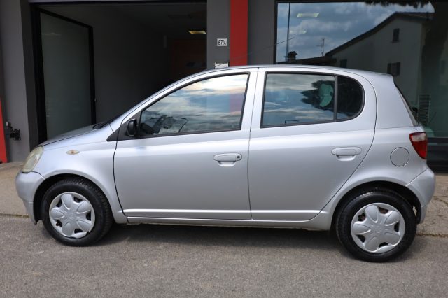 TOYOTA Yaris usata, con Airbag