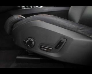 VOLVO XC60 usata, con Fari LED