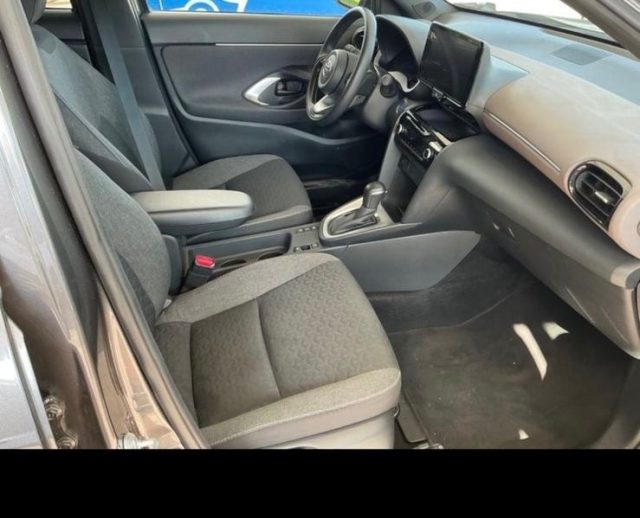 TOYOTA Yaris Cross usata, con Alzacristalli elettrici