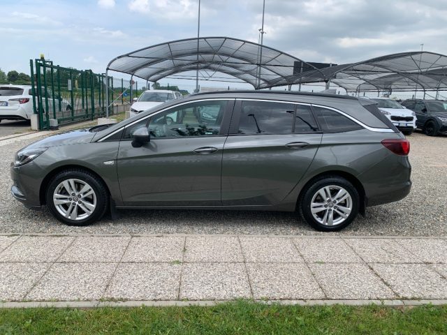 OPEL Astra usata, con Cerchi in lega