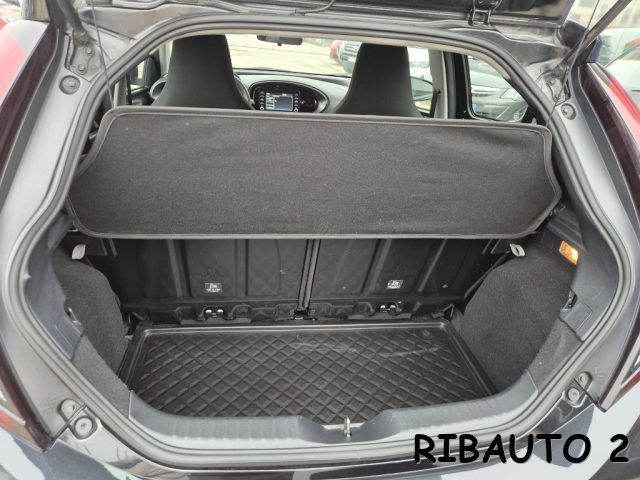 TOYOTA Aygo X usata, con Airbag laterali