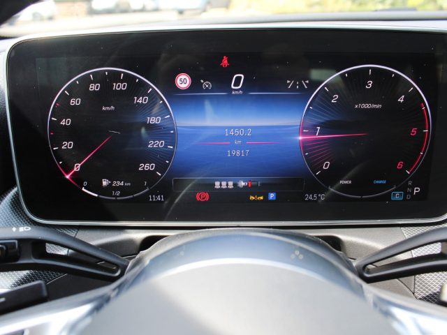 MERCEDES-BENZ C 200 usata, con Portellone posteriore elettrico