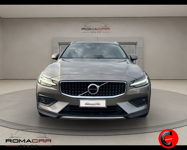 VOLVO V60 Cross Country usata, con Airbag