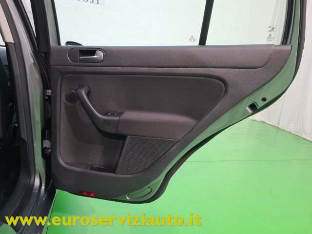 VOLKSWAGEN Golf Plus usata 24