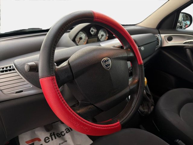 LANCIA Ypsilon usata, con ESP