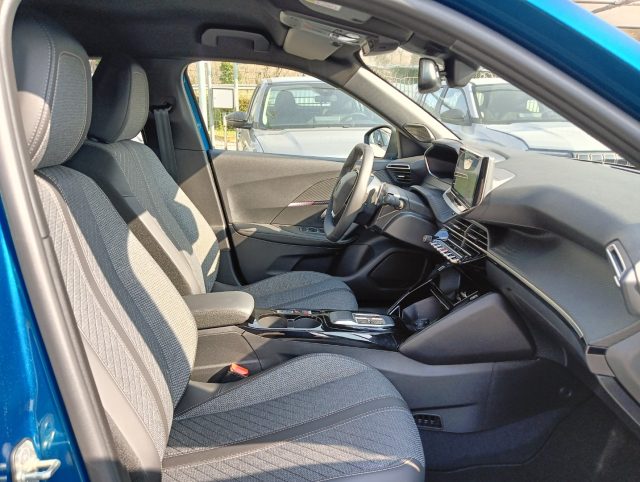PEUGEOT 2008 usata, con Vetri oscurati