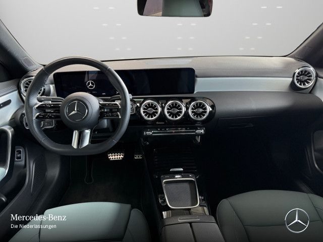 MERCEDES-BENZ CLA 180 usata, con Climatizzatore