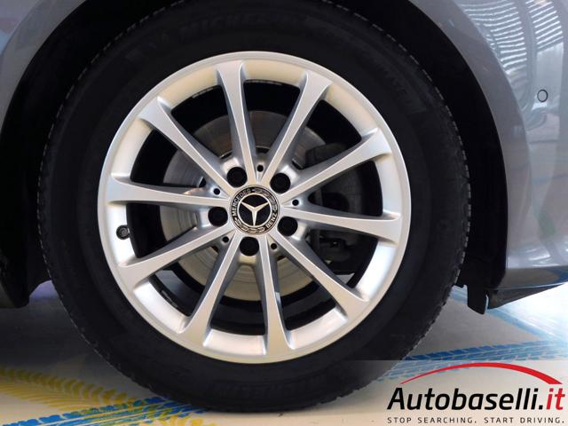 MERCEDES-BENZ CLA 180 usata, con Vivavoce