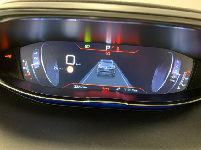 PEUGEOT 3008 usata, con USB