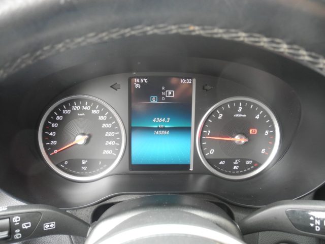MERCEDES-BENZ GLC 300 usata, con Boardcomputer