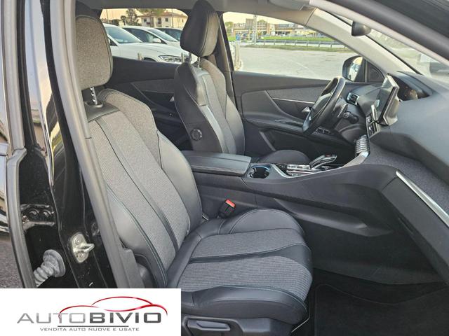 PEUGEOT 3008 usata, con Telecamera per parcheggio assistito