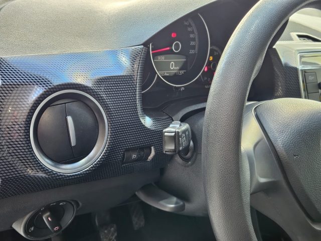 VOLKSWAGEN up! usata, con Fendinebbia